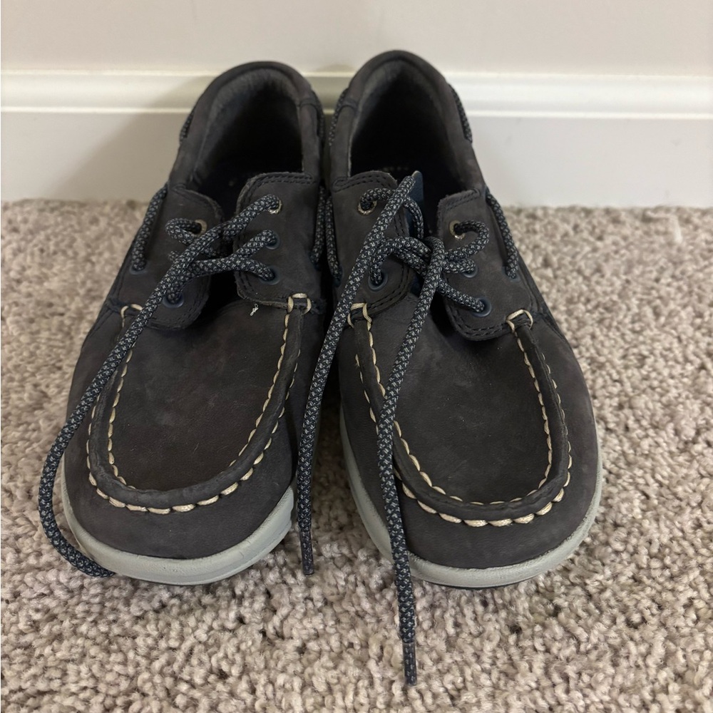 Size 3.5 Sperrys that are in excellent condition!!